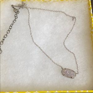 Kendra Scott necklace